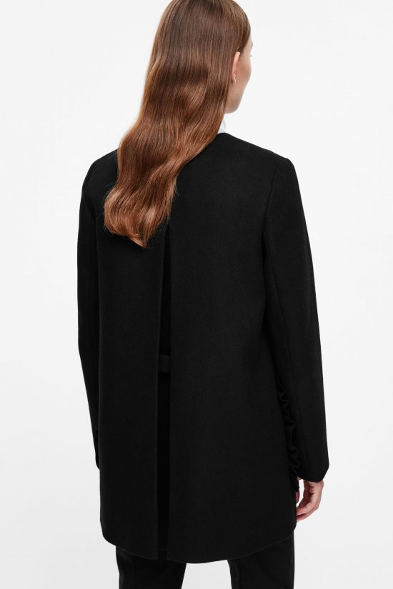 Line Coat With Frill Pockets